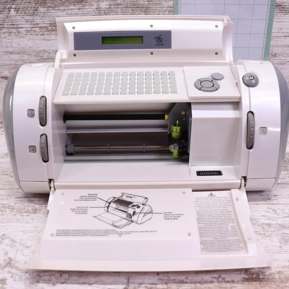 Cricut Personal Electronic Cutter Machine CRV001 Power Supply & George Cartridge